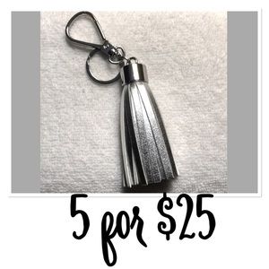 🚨CLOSET CLOSING🚨 Silver Tassel Keychain/Clip